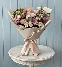 Букет цветов из:  Розы и Лизиантусы в Правдинске