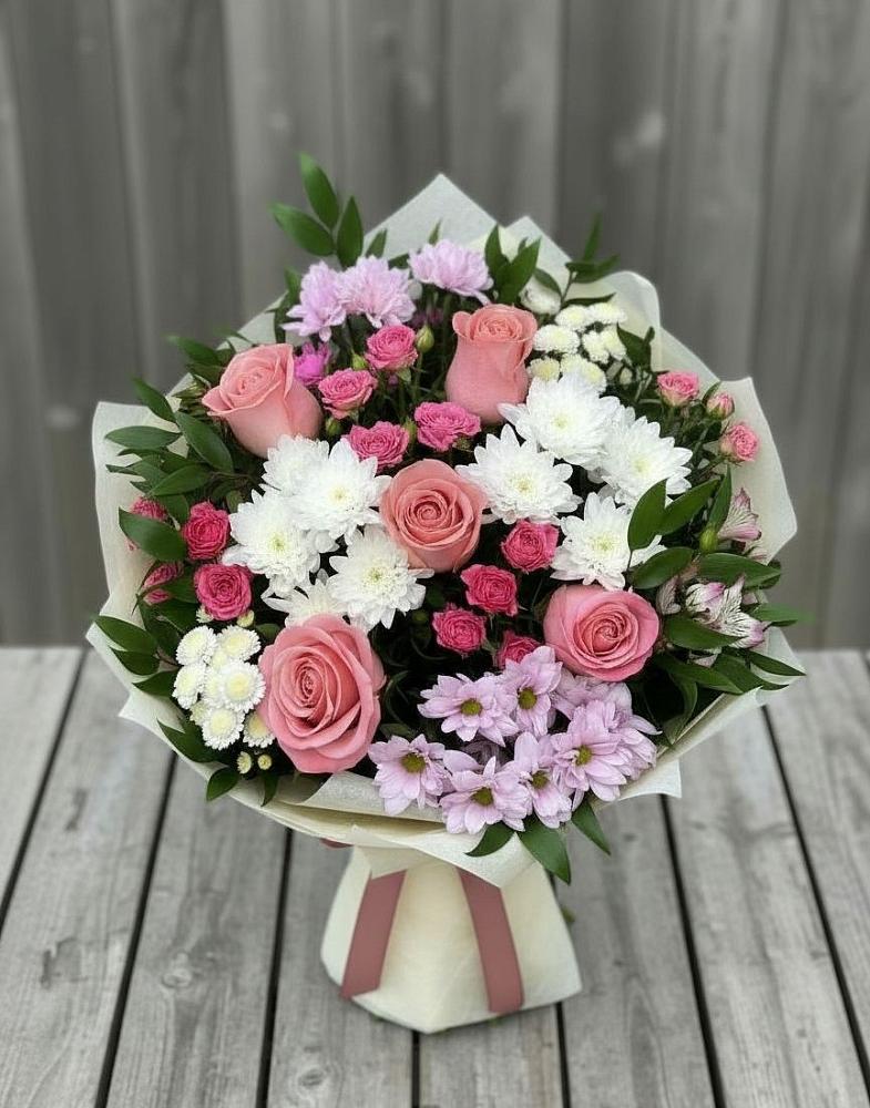 Букет цветов из: Альстромерии, Гвоздики, Розы и Хризантемы в Правдинске