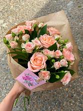 Букет цветов из:  Розы #REPLACE_PRED# Правдинске