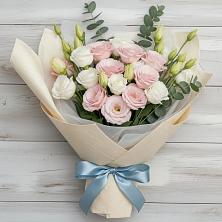 Букет цветов из:  Лизиантусы в Правдинске