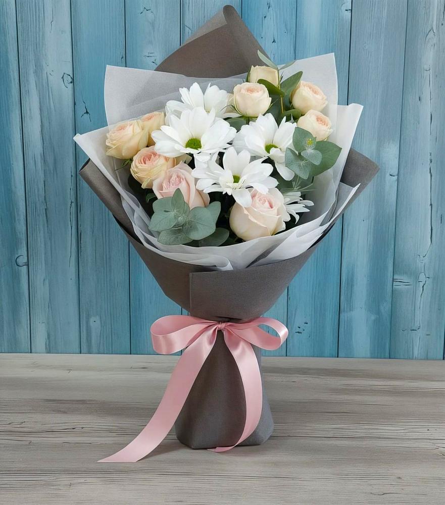 Букет цветов из: Хризантемы и Розы в Правдинске
