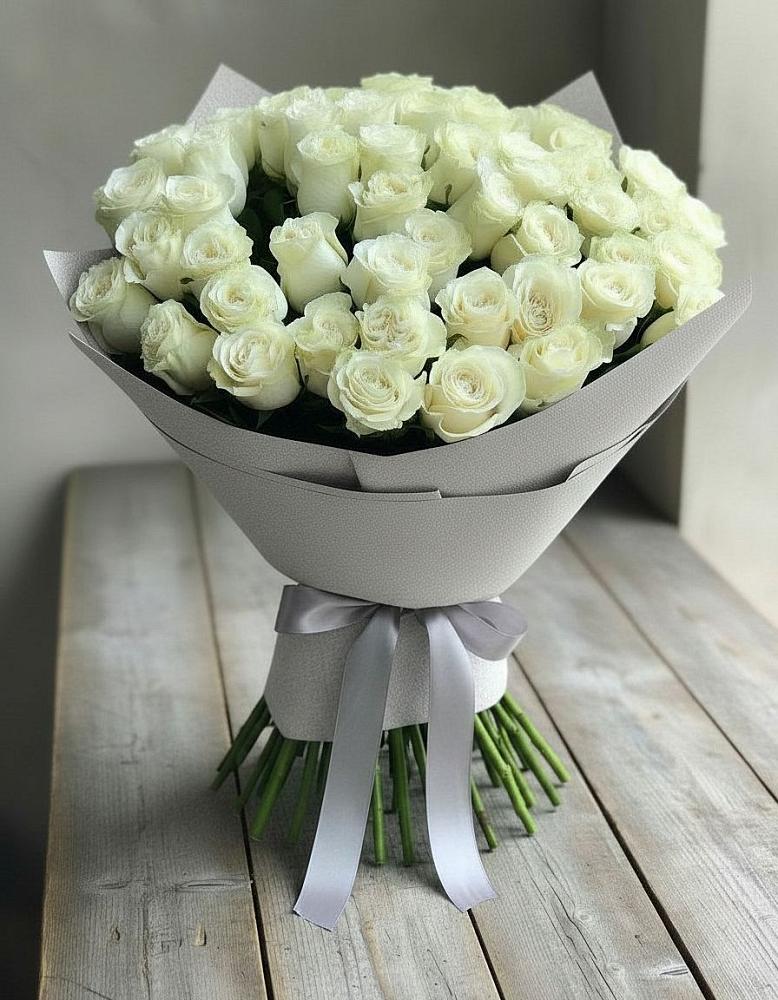Букет 35 Белых роз в Правдинске