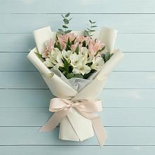 Букет цветов из:  Альстромерии в Правдинске