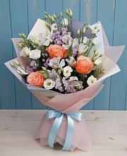 Букет цветов из:  Лизиантусы, Розы, Альстромерии и Гипсофила #REPLACE_PRED# Правдинске