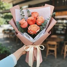 Букет цветов из:  Розы в Правдинске
