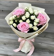 Букет цветов из:  Розы в Правдинске