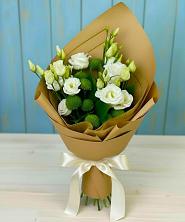 Букет цветов из:  Хризантемы и Лизиантусы в Правдинске