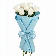 Букет 7 белых роз Проуд в Правдинске