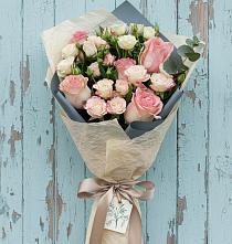 Букет цветов из:  Розы в Правдинске