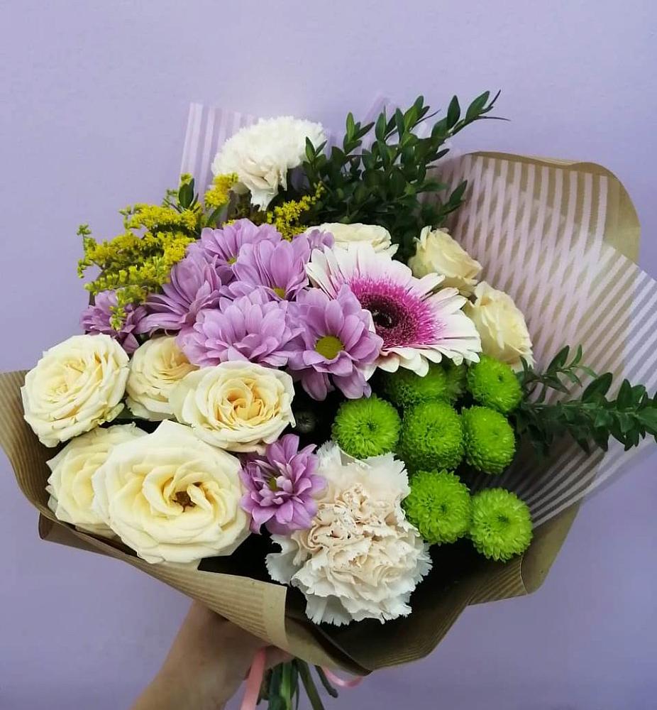 Букет цветов из: Хризантемы, Розы, Гвоздики и Герберы в Правдинске