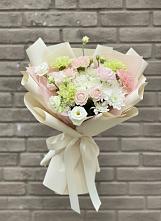 Букет цветов из:  Гвоздики, Розы, Лизиантусы и Хризантемы #REPLACE_PRED# Правдинске