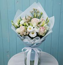 Букет цветов из:  Розы и Лизиантусы в Правдинске