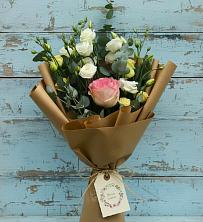 Букет цветов из:  Розы и Лизиантусы в Правдинске