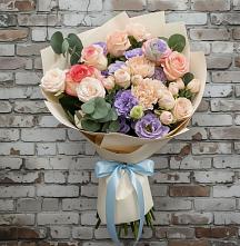 Букет цветов из:  Розы, Лизиантусы и Гвоздики в Правдинске
